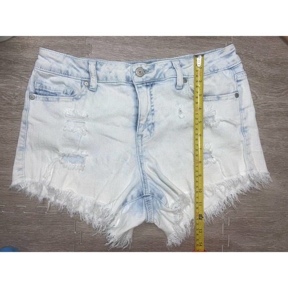 Altar’d State Distressed Womens Denim Shorts Size 28 (U) - Picture 4 of 8